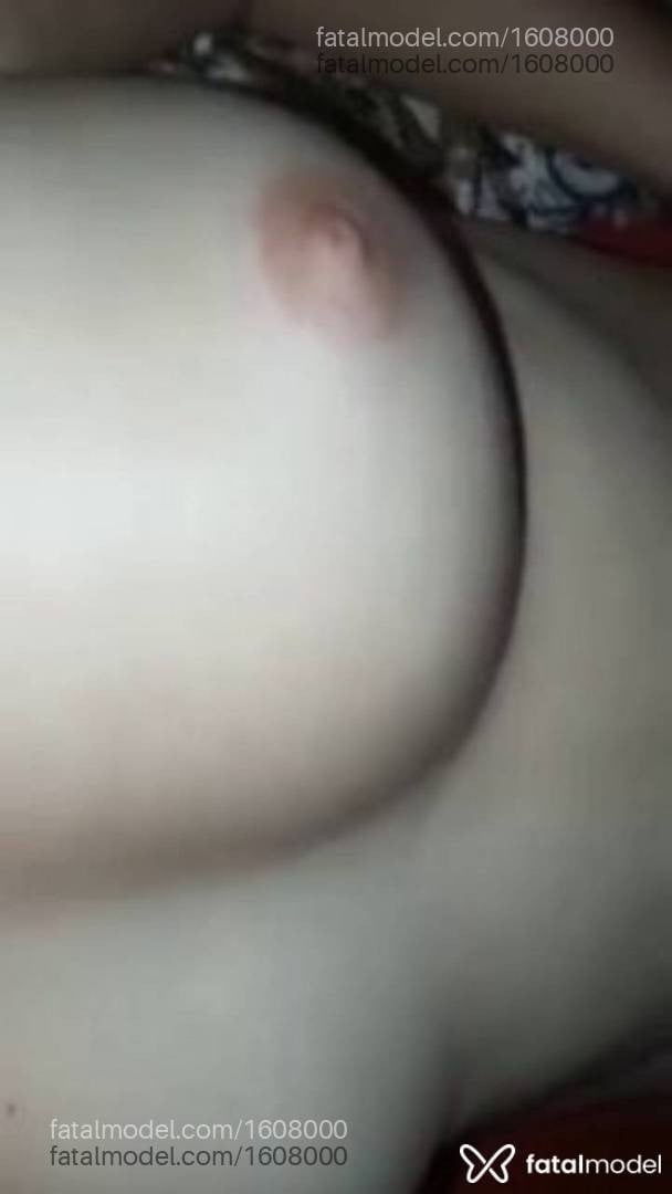 Acompanhante travesti loira (o) de olhos cinza - Priscila