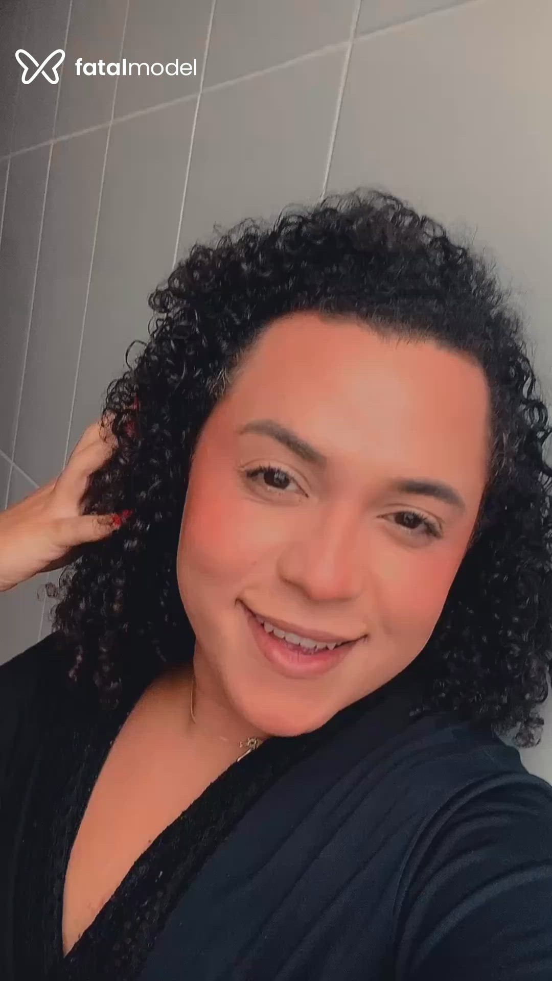 Acompanhante mulher trans morena (o) de olhos castanhos - Emilly
