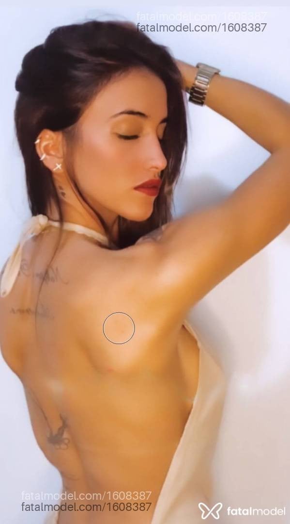 Acompanhante mulher morena (o) de olhos castanhos - Kamillinha