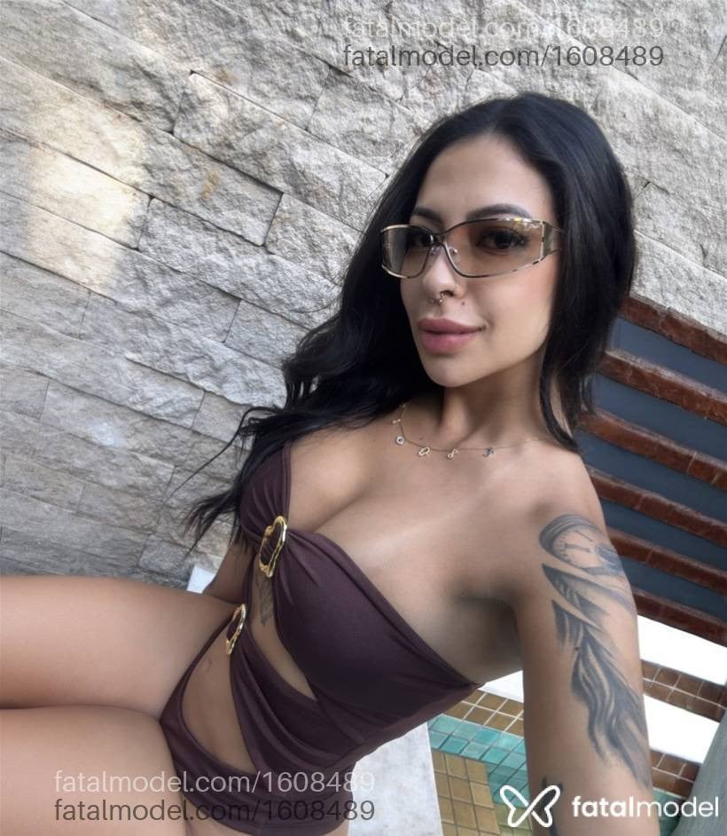 Acompanhante mulher morena (o) de olhos pretos - Luana Castro