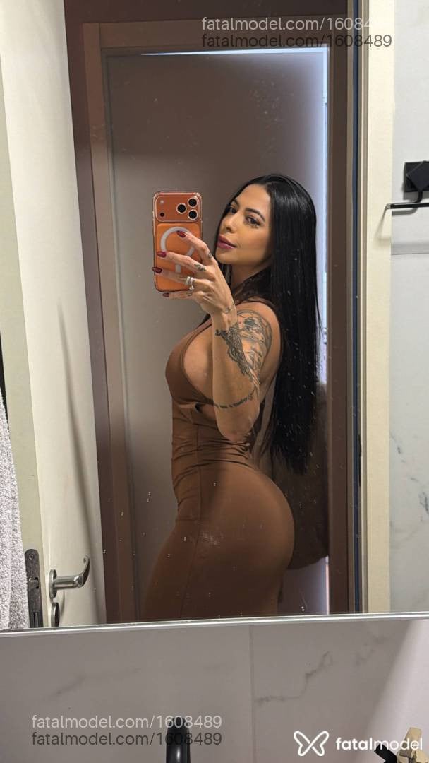 Acompanhante mulher morena (o) de olhos pretos - Luana Castro