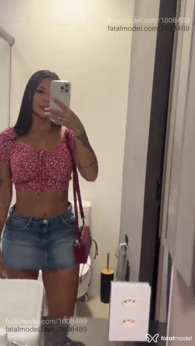 Acompanhante mulher morena (o) de olhos pretos em Dourados - Luana Castro