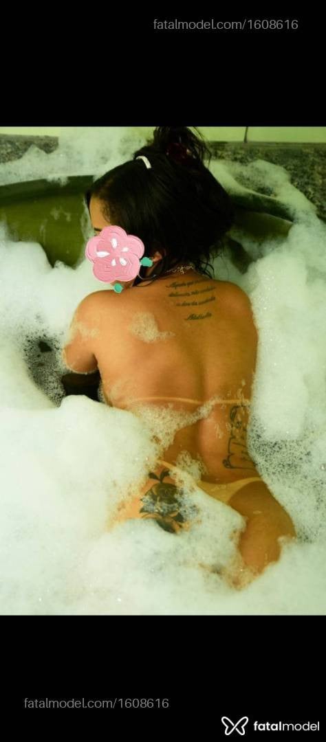 Acompanhante mulher morena (o) de olhos pretos em Leopoldina - Chayene