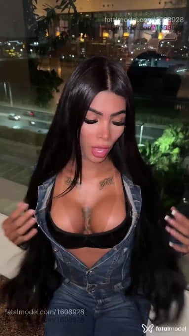 Acompanhante travesti morena (o) de olhos castanhos em Cuiabá Acompanhante travesti morena (o) de olhos castanhos em Cuiabá - Morena