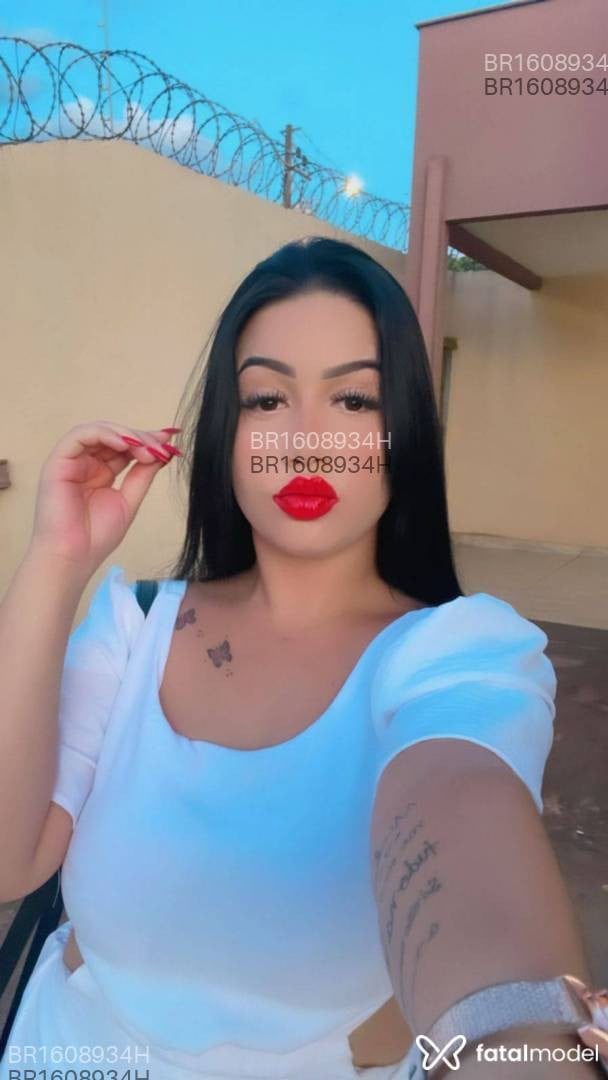Acompanhante mulher morena (o) de olhos mel em Londrina - Ágatha
