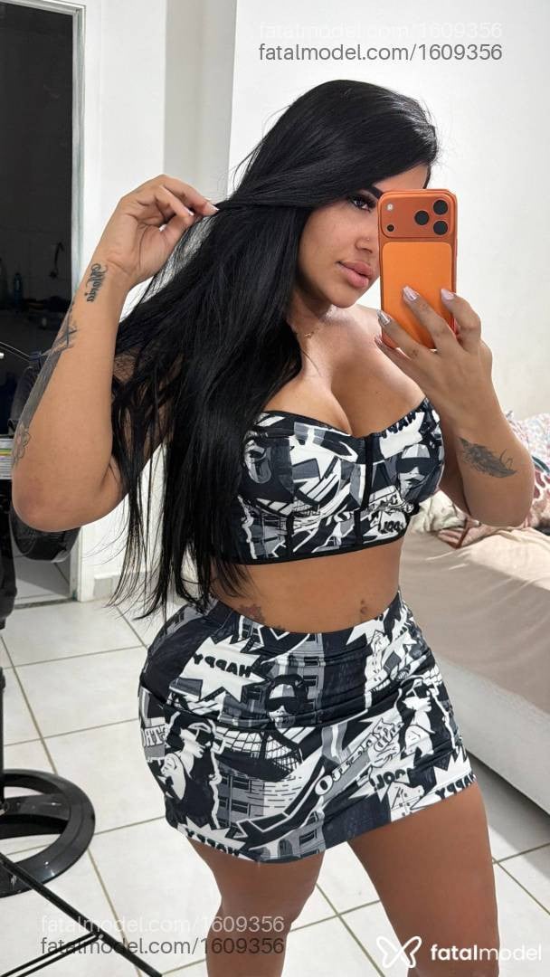Acompanhante mulher morena (o) de olhos castanhos - Dani