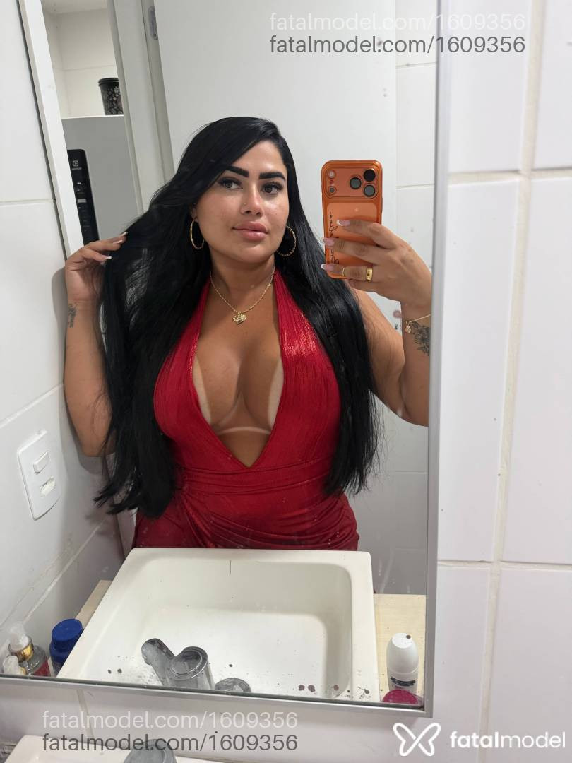 Acompanhante mulher morena (o) de olhos castanhos em Caratinga - Dani