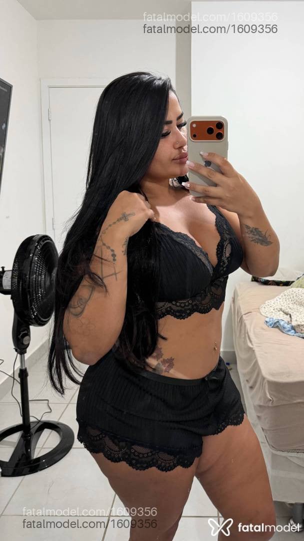 Acompanhante mulher morena (o) de olhos castanhos - Dani