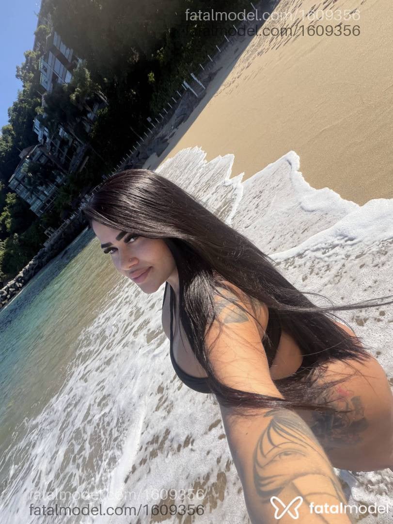 Acompanhante mulher morena (o) de olhos castanhos - Dani