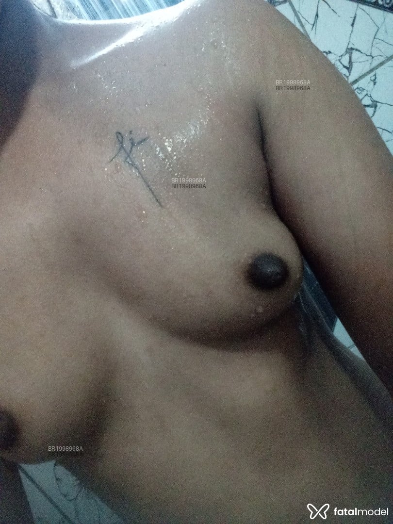 Acompanhante mulher morena (o) de olhos castanhos em Pelotas - Gabriella
