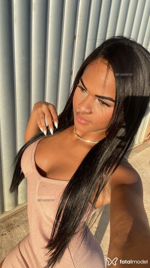Acompanhante mulher morena (o) de olhos castanhos em Linhares Acompanhante mulher morena (o) de olhos castanhos em Linhares - Pérola