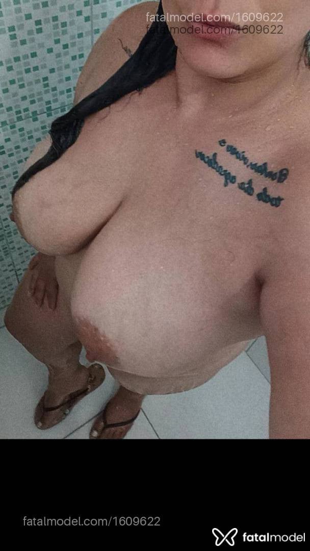 Acompanhante mulher com cabelo castanho de olhos castanhos - Alicya