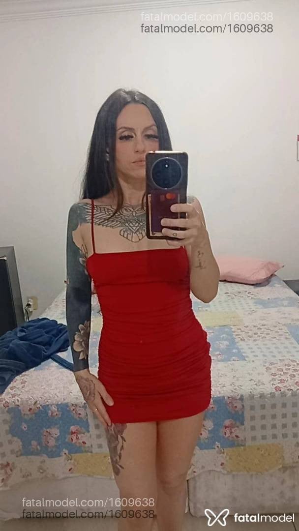 Acompanhante mulher com cabelo castanho de olhos castanhos - Amanda Oliveira