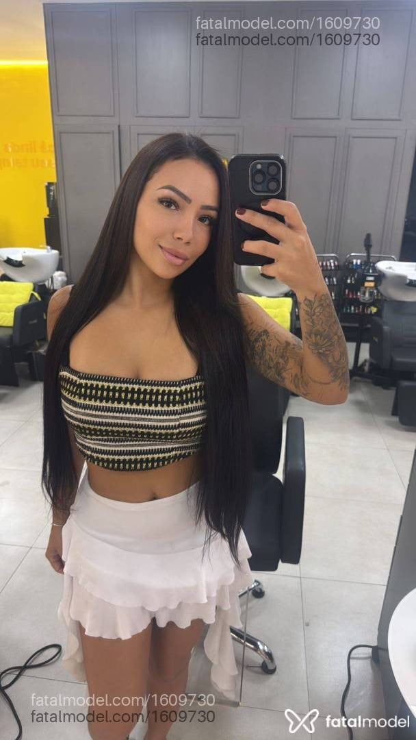 Acompanhante mulher com cabelo castanho de olhos castanhos em Ribeirão Preto - Laura