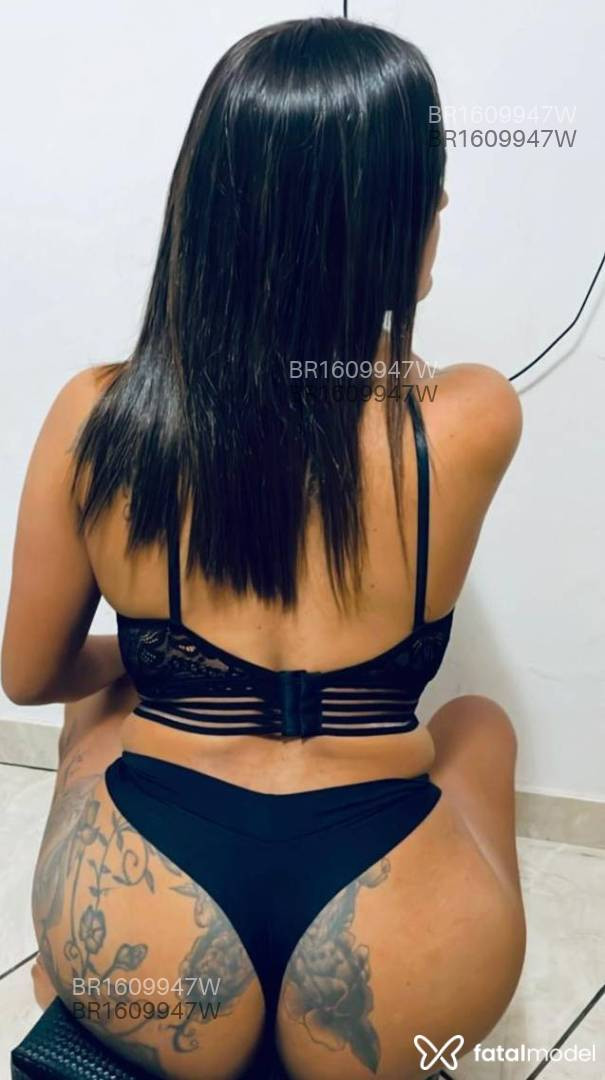 Acompanhante mulher com cabelo castanho de olhos mel em Avaré Acompanhante mulher com cabelo castanho de olhos mel em Avaré - Ayla Ferraz