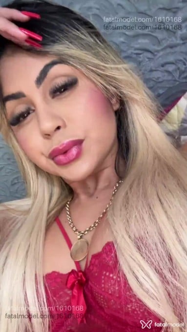 Acompanhante mulher loira (o) de olhos castanhos em Rondonópolis - Bella