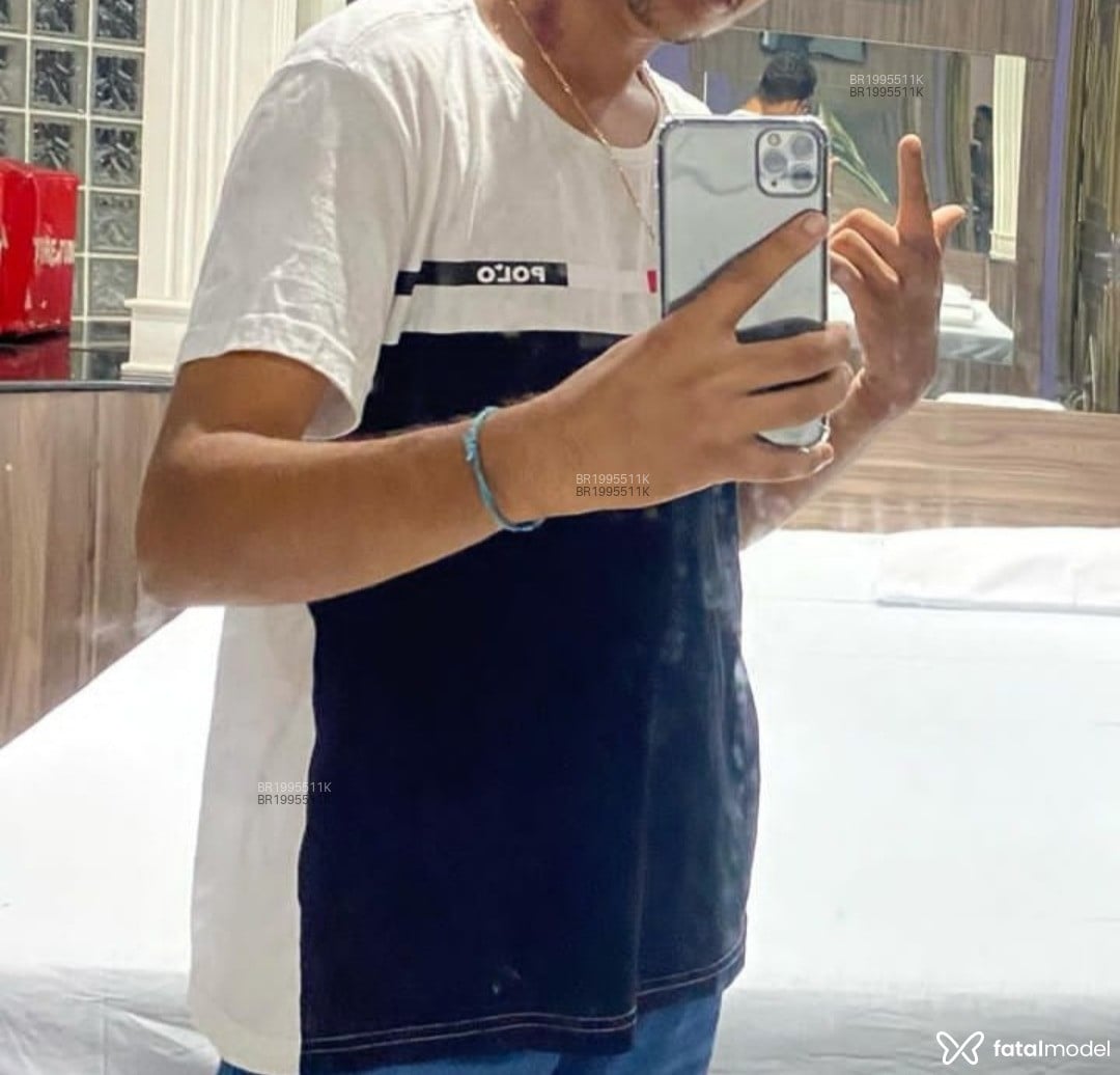 Acompanhante homem com cabelo grisalho de olhos castanhos em Tucumã Acompanhante homem com cabelo grisalho de olhos castanhos em Tucumã - Henrique