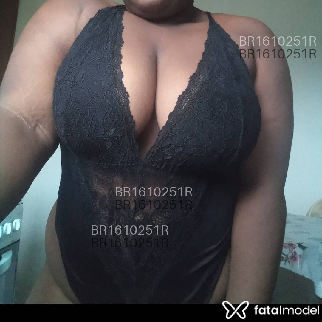 Acompanhante mulher morena (o) de olhos pretos em Itajaí - Bianca