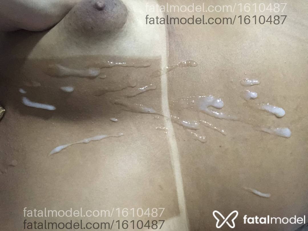 Acompanhante mulher trans morena (o) de olhos mel - Vih Guedes