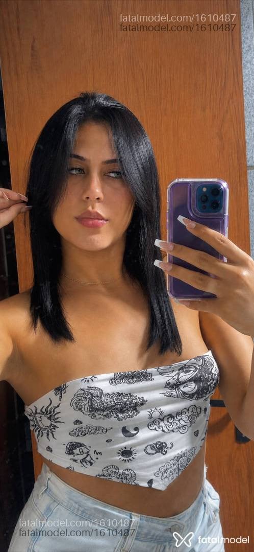 Acompanhante mulher trans morena (o) de olhos mel em Patos - Vih Guedes