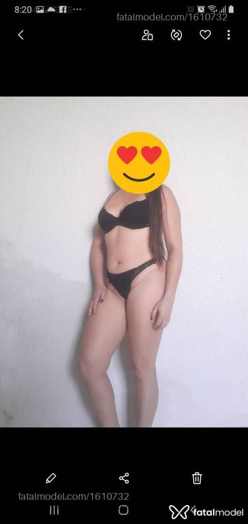 Acompanhante mulher com cabelo castanho de olhos mel - Gabriela