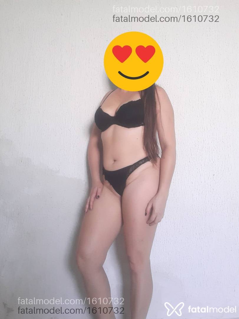 Acompanhante mulher com cabelo castanho de olhos mel em Iguatu - Gabriela