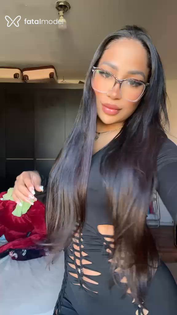 Acompanhante mulher com cabelo castanho de olhos castanhos em Porto Alegre Acompanhante mulher com cabelo castanho de olhos castanhos em Porto Alegre - Amanda Oliveira