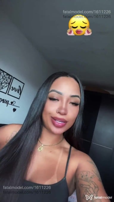 Acompanhante mulher com cabelo castanho de olhos castanhos em Porto Alegre - Amanda Oliveira