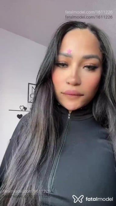 Acompanhante mulher com cabelo castanho de olhos castanhos em Porto Alegre - Amanda Oliveira