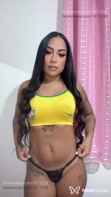 Acompanhante mulher com cabelo castanho de olhos castanhos em Porto Alegre - Amanda Oliveira