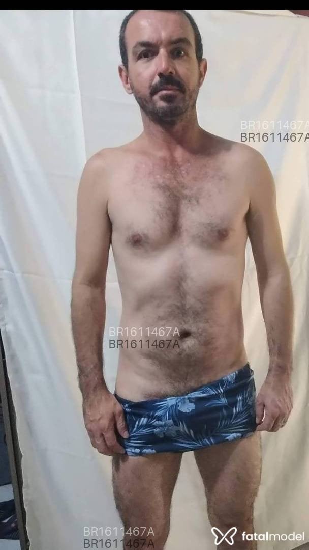 Acompanhante homem com cabelo castanho de olhos castanhos em São Paulo - PROFESSOR DOTADU