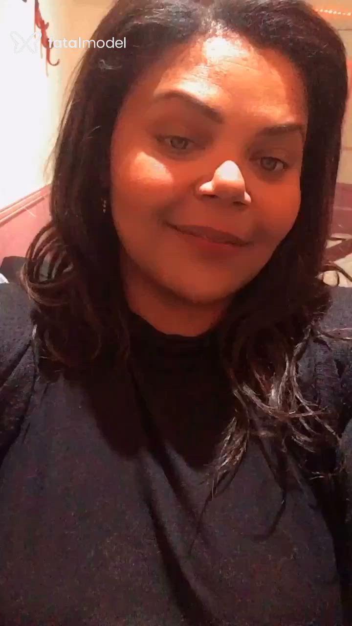 Acompanhante mulher com cabelo castanho de olhos castanhos em São Paulo Acompanhante mulher com cabelo castanho de olhos castanhos em São Paulo - Layara Artazzío
