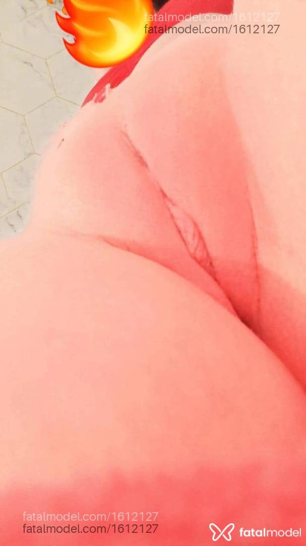 Acompanhante mulher morena (o) de olhos castanhos - Eimy Valencia