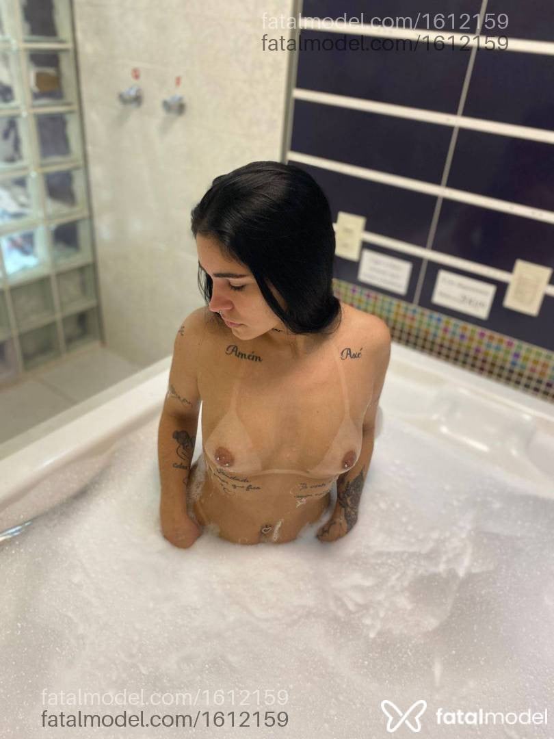 Acompanhante mulher morena (o) de olhos mel em Passo Fundo - Roberta ribeiro