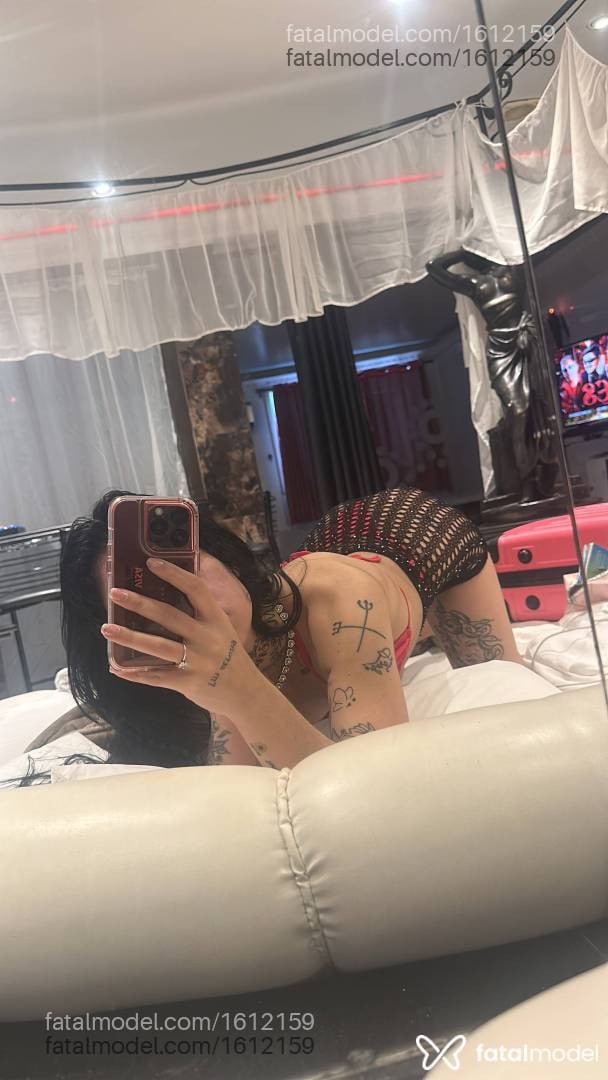 Acompanhante mulher morena (o) de olhos mel - Roberta ribeiro