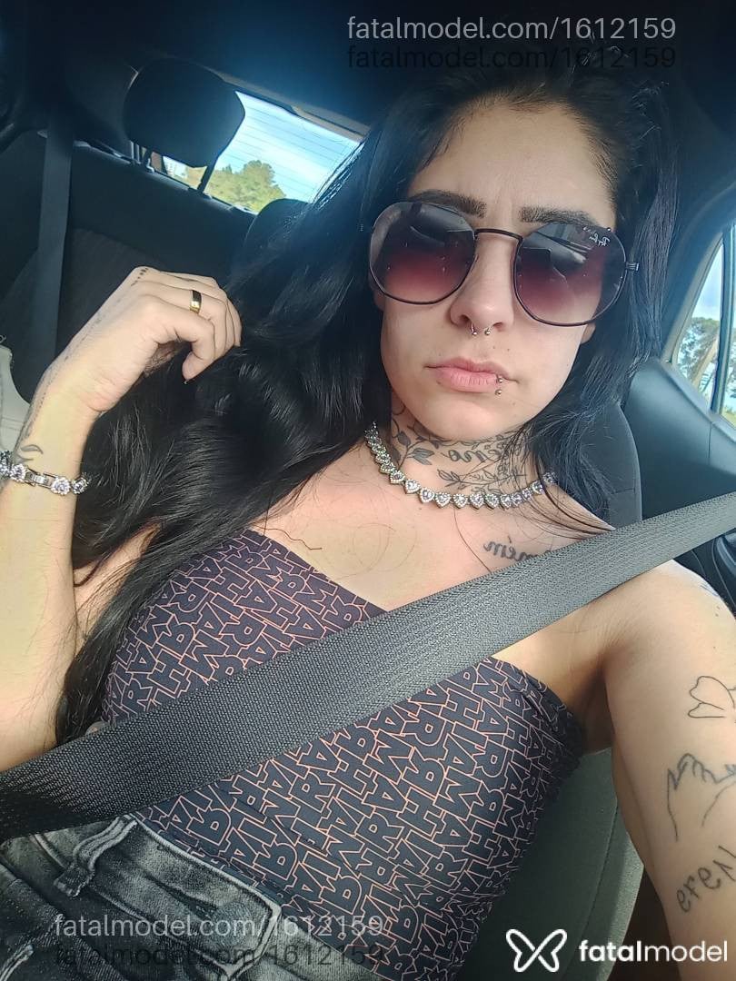 Acompanhante mulher morena (o) de olhos mel - Roberta ribeiro
