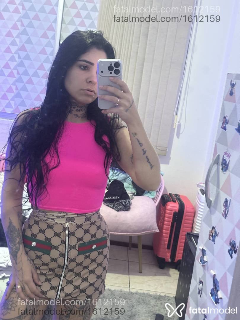 Acompanhante mulher morena (o) de olhos mel - Roberta ribeiro