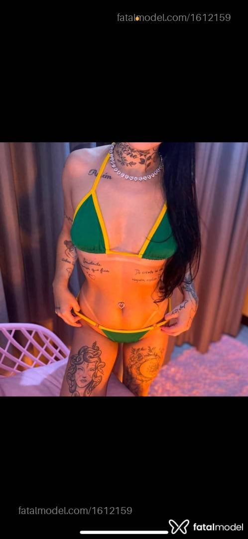 Acompanhante mulher morena (o) de olhos mel - Roberta ribeiro
