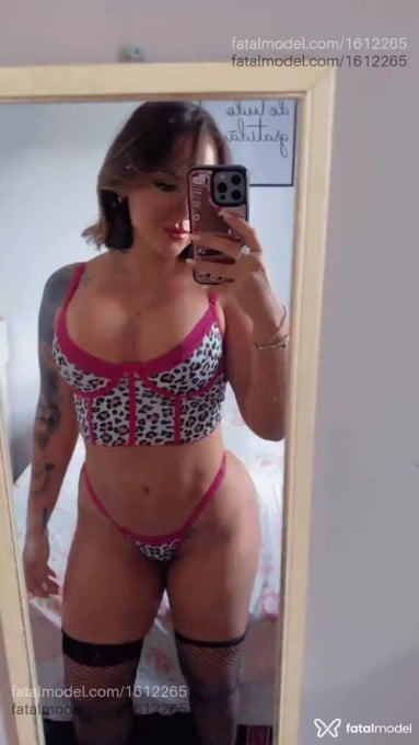 Acompanhante mulher loira (o) de olhos mel em Nova Venécia - Gaby levint