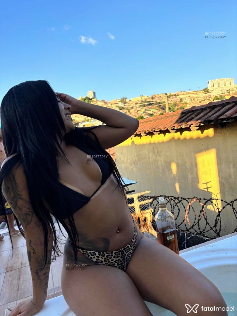 Acompanhante mulher morena (o) de olhos castanhos em São João Del Rei - Laraa