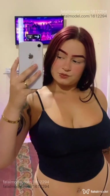 Acompanhante mulher ruiva (o) de olhos verdes em Rio de Janeiro - Stefanni Ferrari