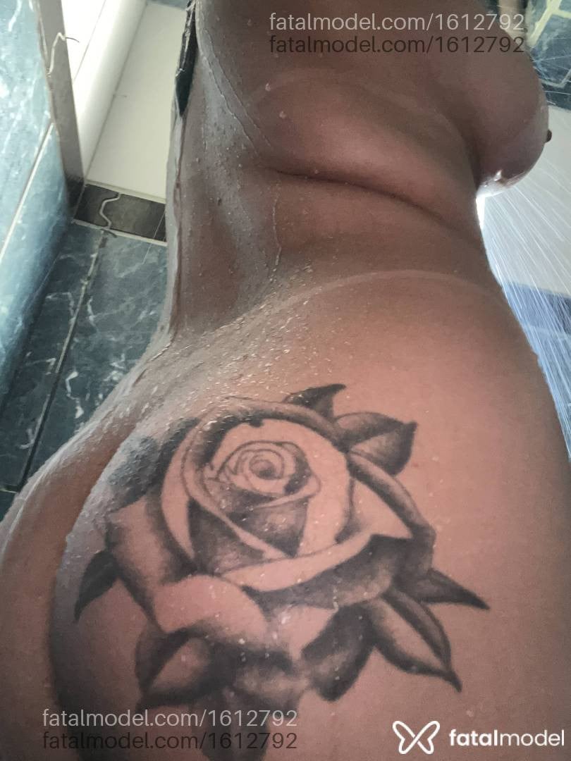 Acompanhante mulher morena (o) de olhos castanhos - Melissa gusman