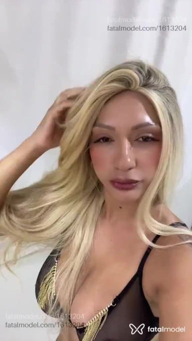 Acompanhante mulher loira (o) de olhos mel em Itaituba - Bia Ferraz