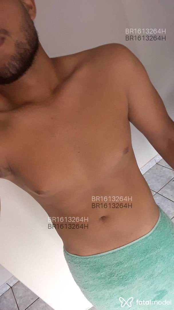 Acompanhante homem morena (o) de olhos castanhos em Toledo Acompanhante homem morena (o) de olhos castanhos em Toledo - Henrique Santos