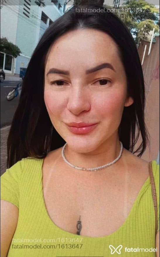 Acompanhante mulher com cabelo castanho de olhos castanhos em Dois Vizinhos - Dianna