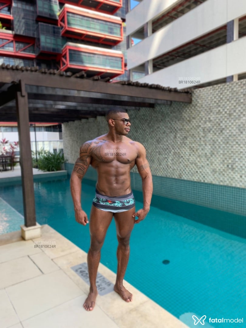 Acompanhante homem morena (o) de olhos pretos em Salvador - Wallace freitas