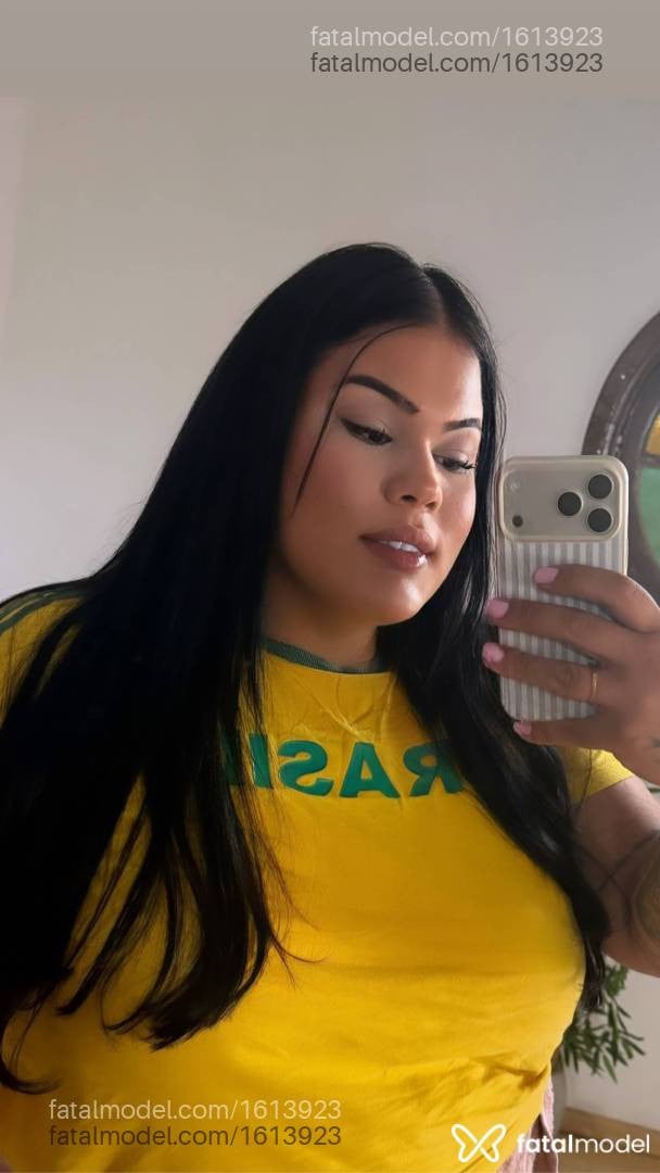 Acompanhante travesti morena (o) de olhos pretos - Natacha marçala