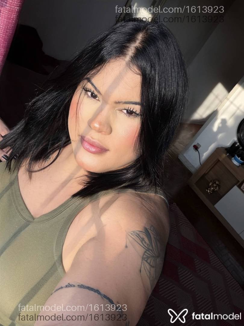 Acompanhante travesti morena (o) de olhos pretos - Natacha marçala