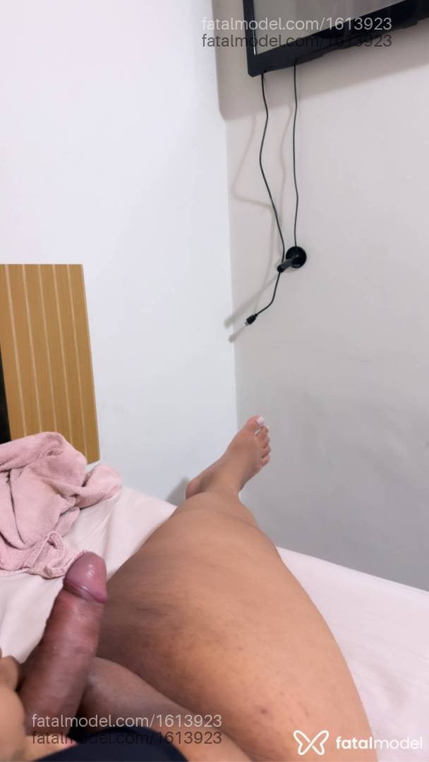 Acompanhante travesti morena (o) de olhos pretos - Natacha marçala