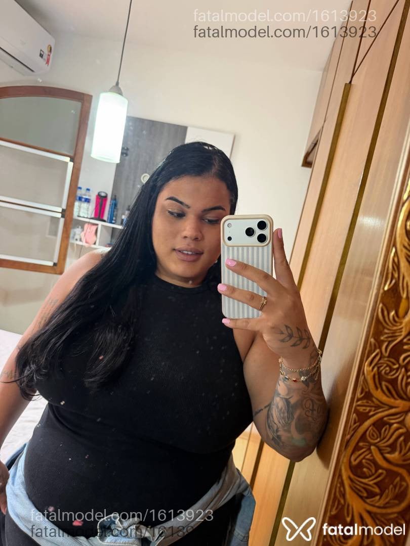 Acompanhante travesti morena (o) de olhos pretos - Natacha marçala